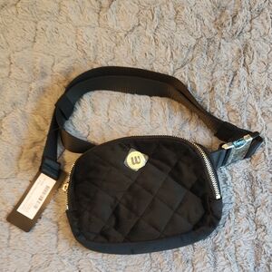 Wantable Quilted Belt Bag. NWT